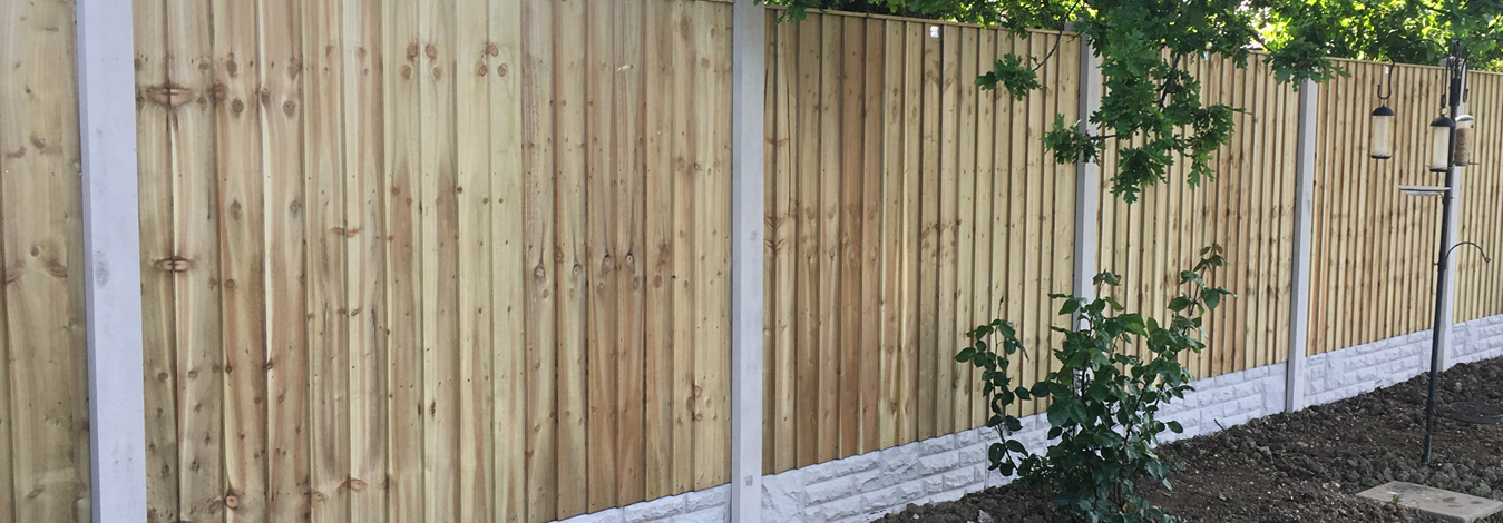 Stunning Wooden Fences, Supplied and Fitted in Your Area